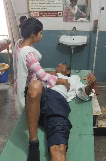 Jalaun Bike Skids While Attempting to Save Dog Elderly Father in Critical Condition Referred Orai