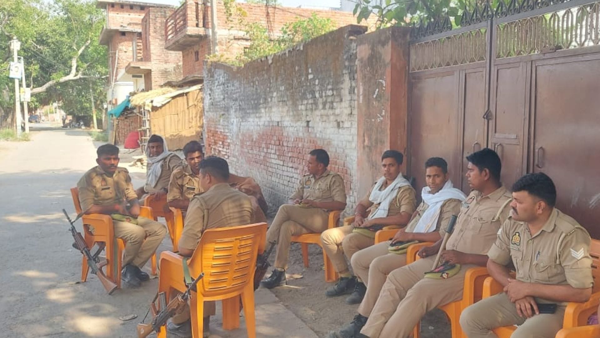 Ghazipur Incident Police Arrest Five Accused juvenile delinquent in custody in Stone-Pelting Case