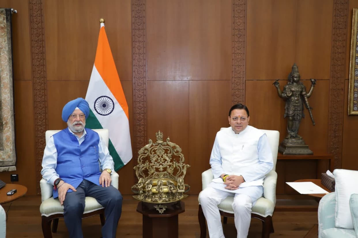 CM Dhami Meets Union Petroleum Minister Requests Maintenance of LPG Supply During Char Dham Yatra
