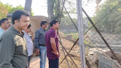 Indore News Municipal Commissioner inspects master plan roads for monsoon