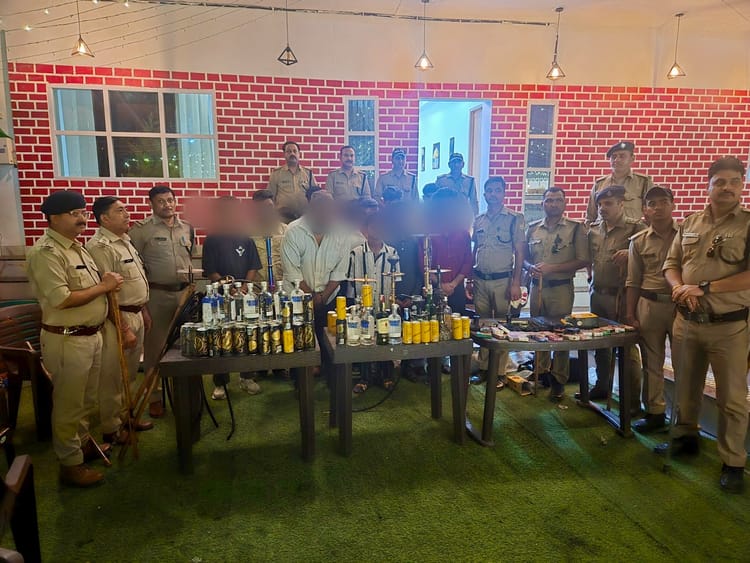 Dehradun: प्रेमनगर में पुलिस की नाइट स्ट्राइक; रिजॉर्ट में परोसी जा रही थी शराब, संचालक गिरफ्तार, 13 के चालान
