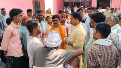 Tractor-Trolley Runs Over Sister Heading to Brother Engagement Ceremony Dies Young Man and Girl Injured