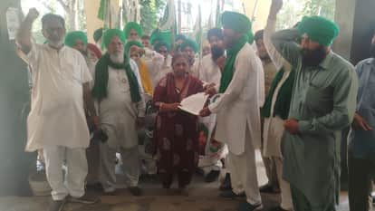 Power Cuts Amid Scorching Heat Enraged Farmers in Jagraon Gherao Powercom Office