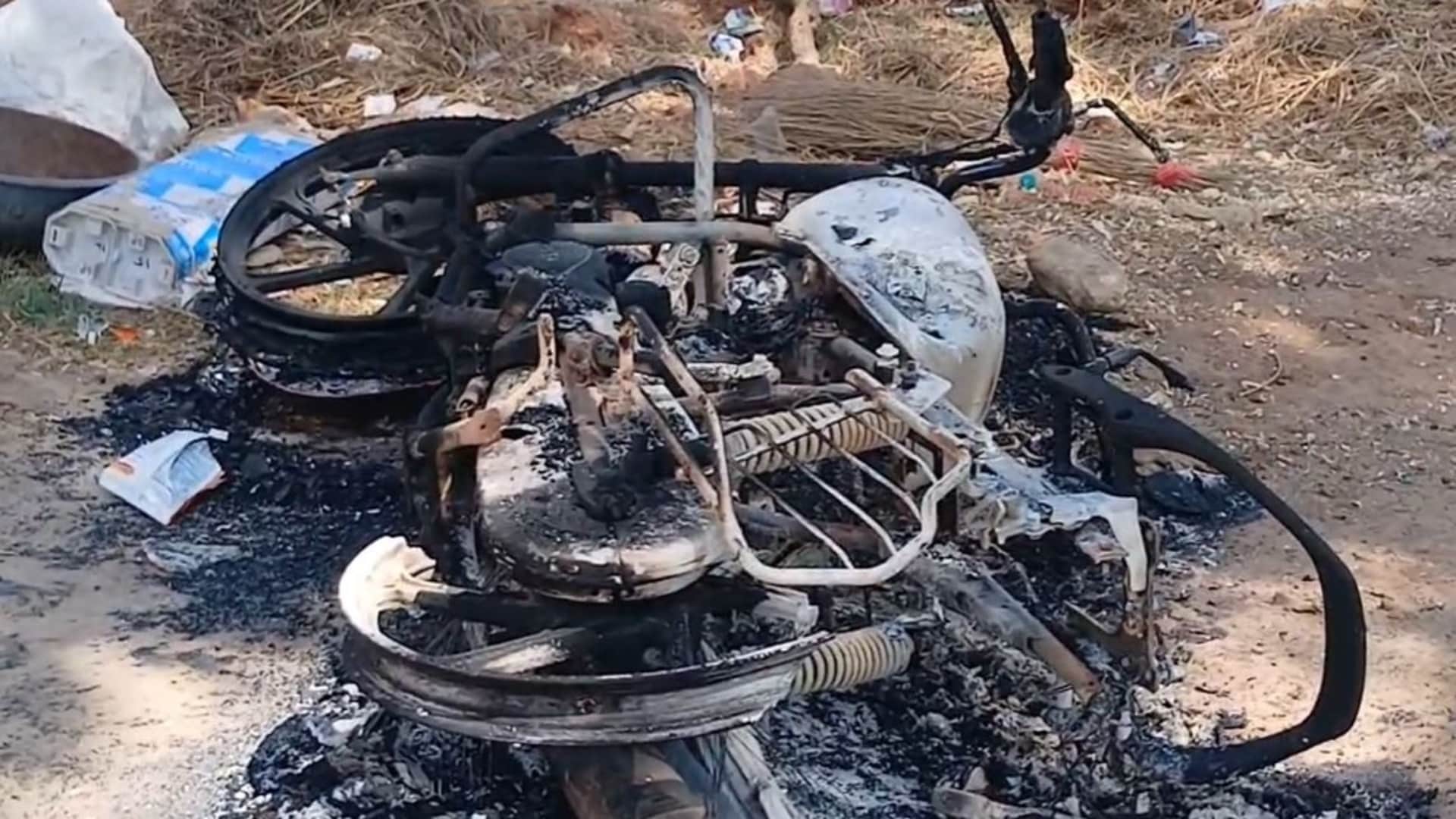 Banswara News: Youth killed, mob torches 30 houses; several vehicles gutted, tense calm in village