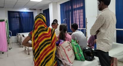 Husband Pushes Wife into Well in Jhalawar Low Water Level Saves Her Life Accused Absconding