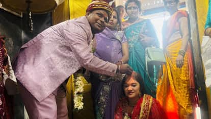 Filipino Woman Sara Pauline Cruz Cariyegia Marries Munger’s Rishi Kumar in Traditional Temple Ceremony