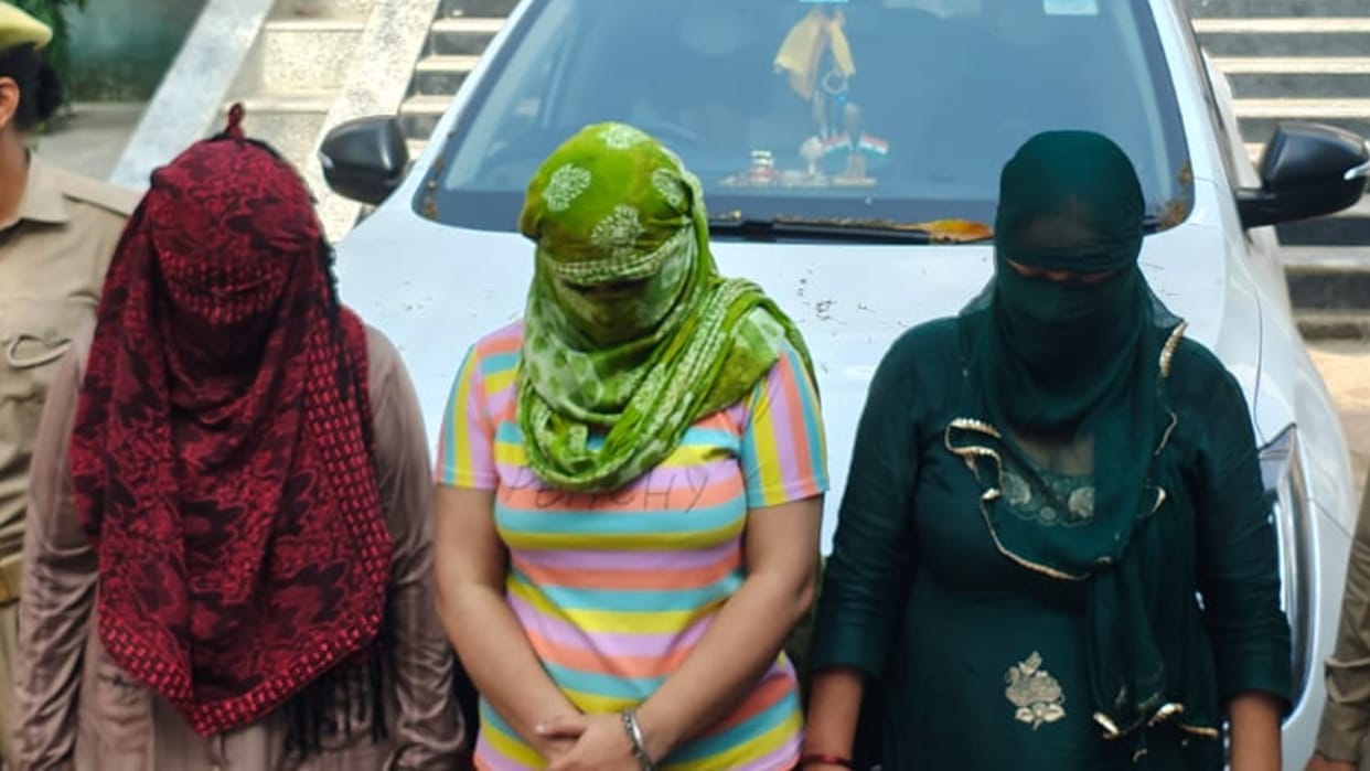 Two Sisters Posed as IAS Officers to Commit Fraud in Bareilly