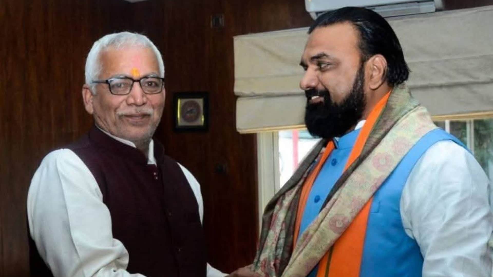 सूर्य कुमार शर्मा उर्फ अरविंद शर्मा के साथ सीएम सम्राट चौधरी