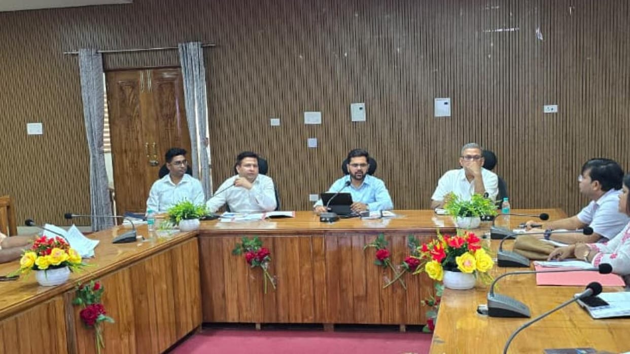 Jhansi: Schools will now be open from 7:15 am to 11:15 am