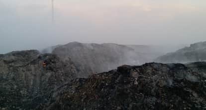 Kanpur The mountain of garbage in Panki flares up once again Toxic fumes leave residents gasping for breath