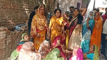 Kanpur Dehat Body of Soldier on Leave Found Injury Marks Visible on Body Blood Found Scattered in Room