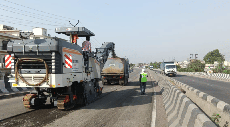 NHAI maintenance overlay work NH-27 Jajmau-Ramadevi stretch Kanpur