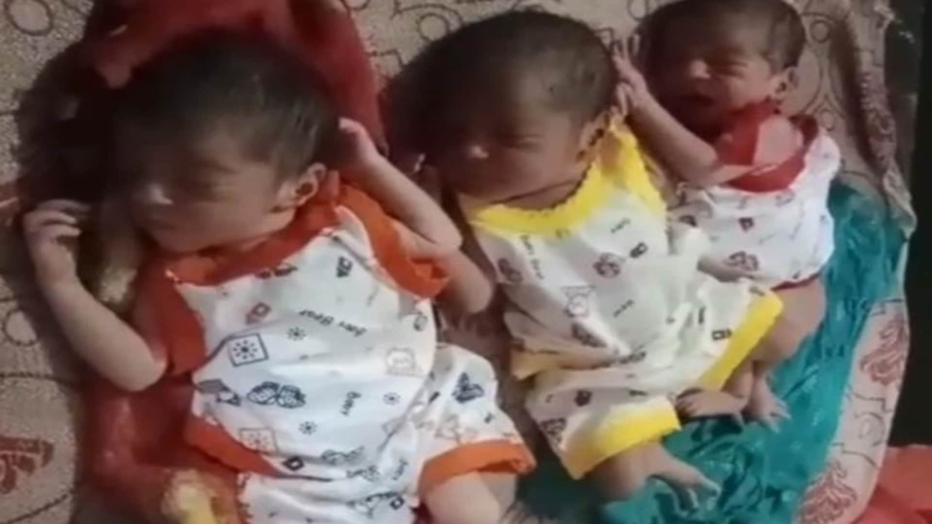 प्रसूता ने एक साथ तीन बच्चों को दिया जन्म