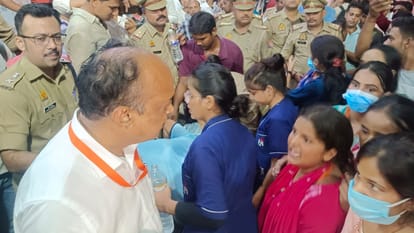 Two Nursing Students Returning from Bareka Faint Block Road in Varanasi Police Intervene Calm Situation