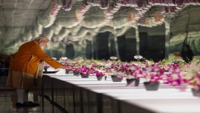 गंगटोक स्थित ऑर्किडेरियम में पीएम मोदी