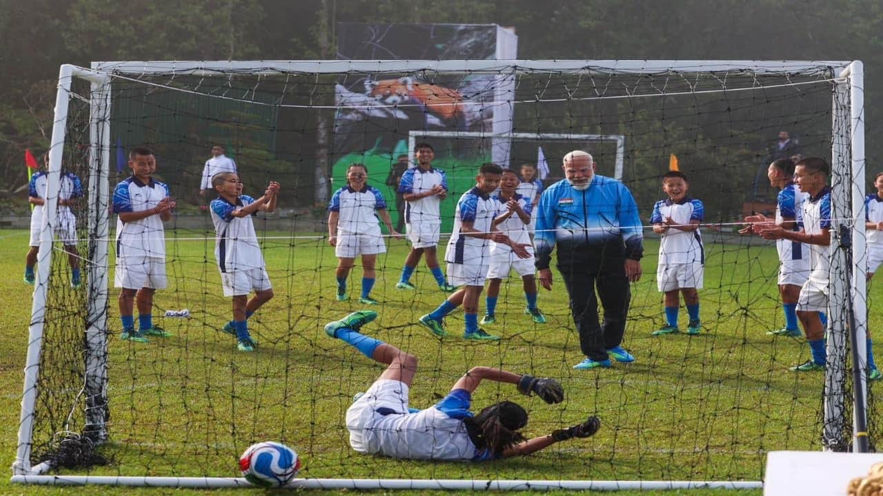 PM Modi's unique style in Gangtok: Played football with young friends, shared photos of the orchidarium