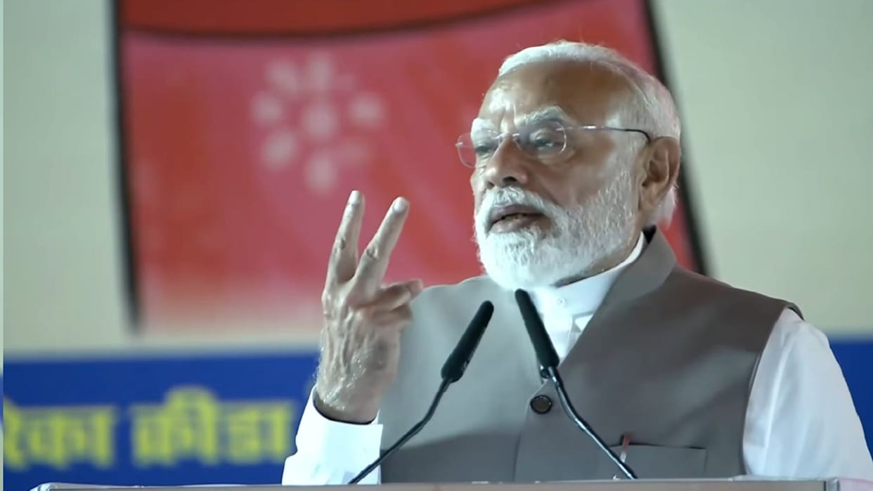 PM Narendra Modi Varanasi Visit Live Will Launch Development Projects Schedule Key Events Details in Hindi