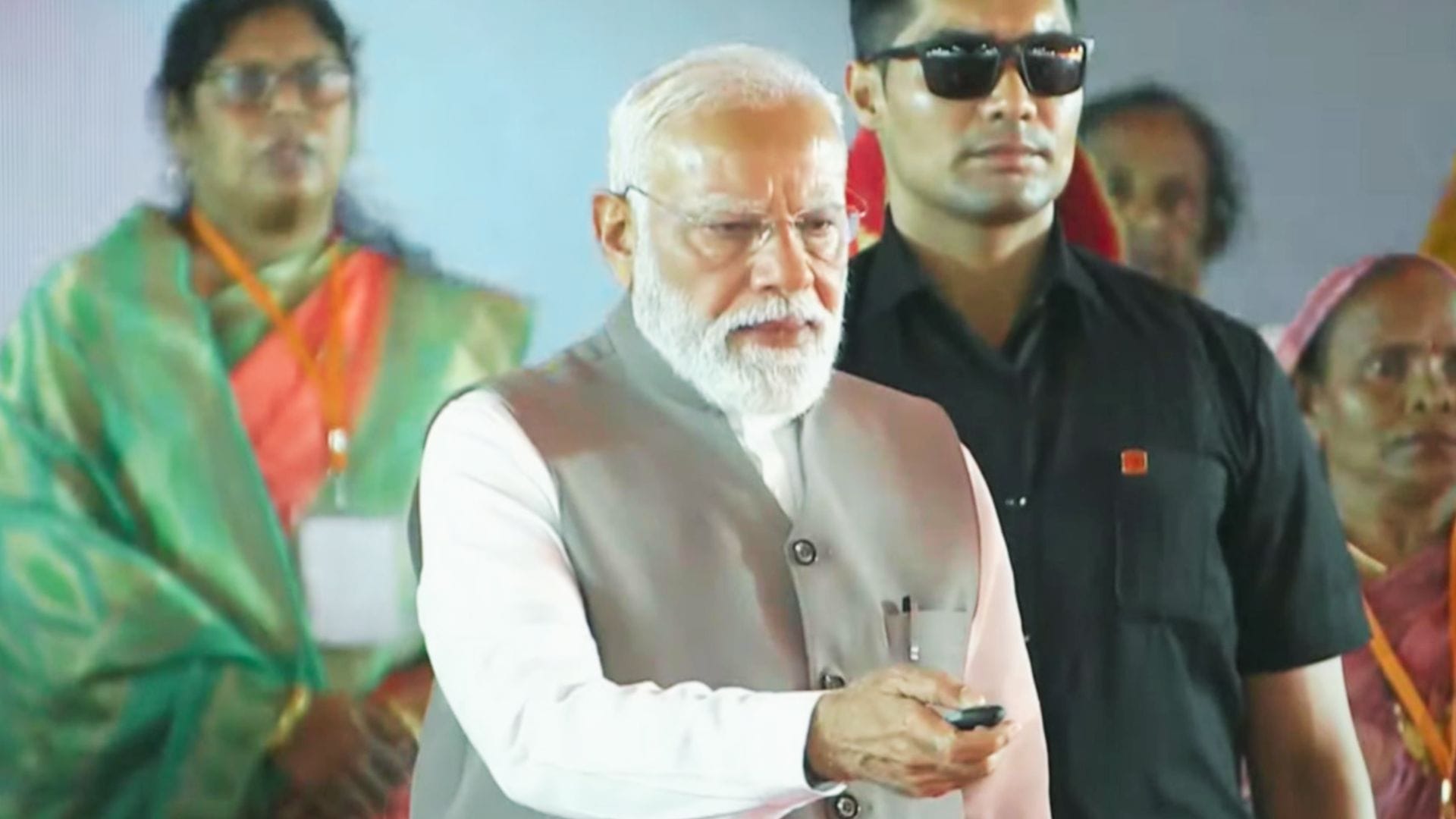 Highlights of PM Modi Speech From Lakhpati Didis to Focus on Nari Shakti Taking Political Aim at Opposition