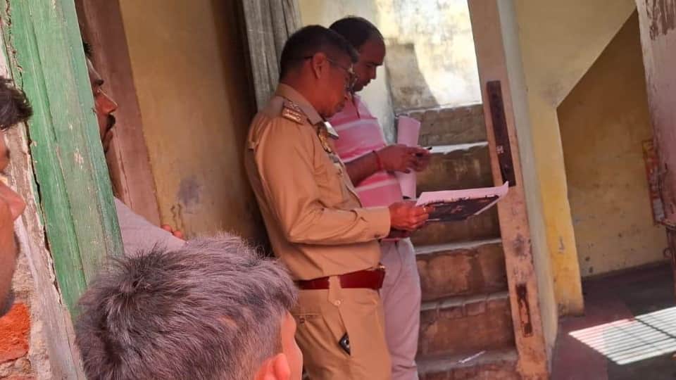 Brother Murders Minor Sister in Moradabad Then Went to Sleep on Roof Confessed to the crime