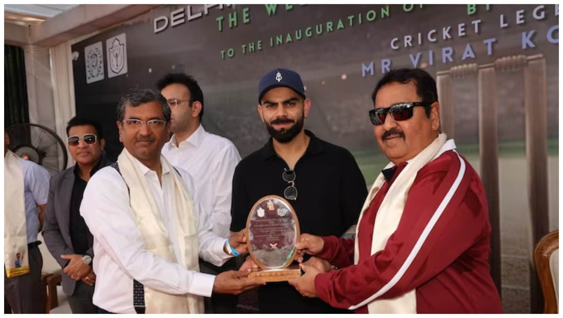 विराट कोहली और कोच राजकुमार शर्मा DPS RK पुरम में