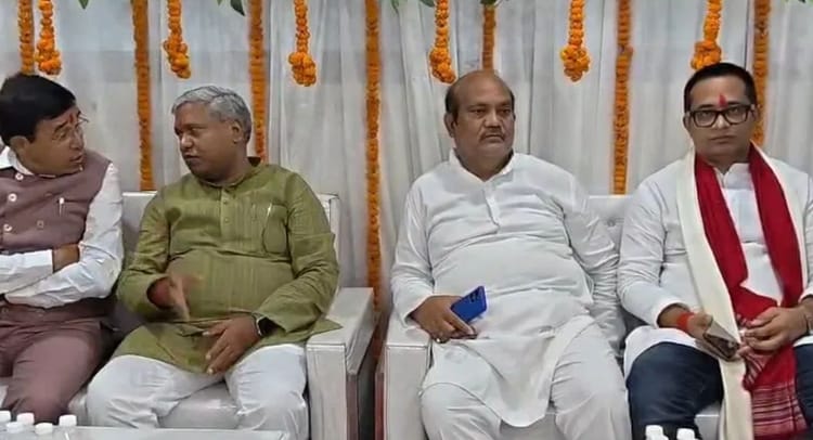 Bihar: 'तेजस्वी जंगलराज के युवराज', भड़के मंत्री संतोष सुमन; बोले- सरकार जीरो टॉलरेंस नीति पर कर रही काम