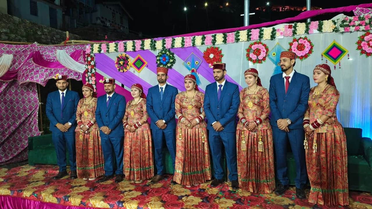 Chakrata Unique Wedding Five Brothers Marry Under a Single Mandap Bride Arrive at Groom's Home with barat