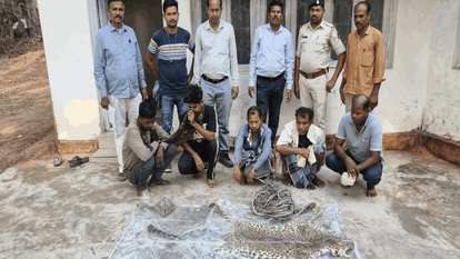 Top officials disguised as traders to reach smugglers 5 accused arrested
