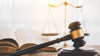 High Court SP is not available, subordinates are pressuring to withdraw the petition