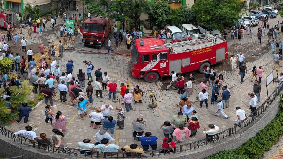 Fire breaks out in several flats at Gaur Green Avenue Society in Indirapuram