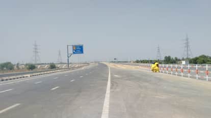 PM Modi in Hardoi Today to Inaugurate Ganga Expressway Public Rally Expected to Draw 200000 People