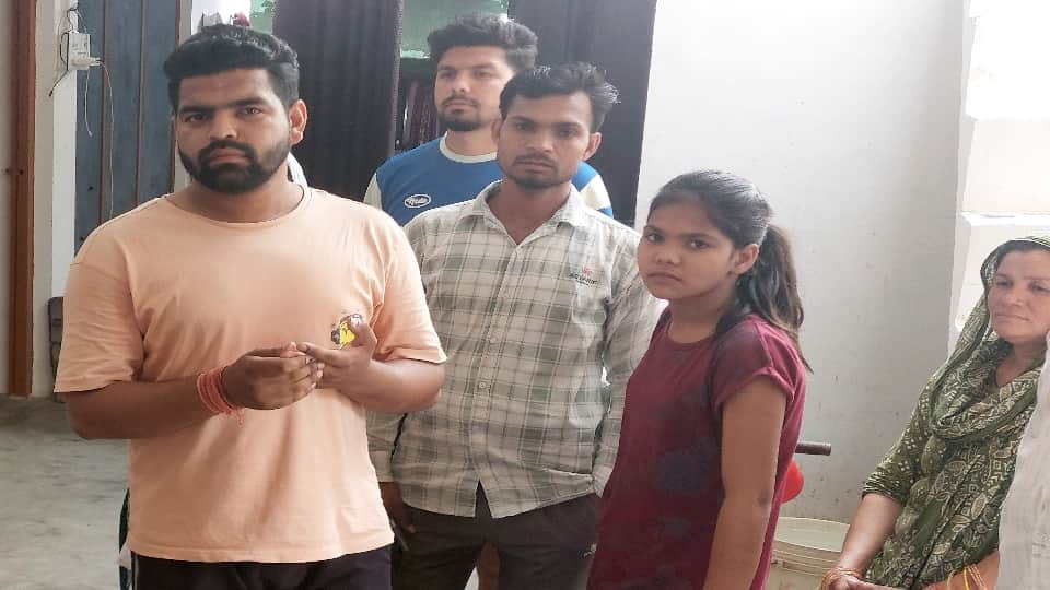 Bijnor: Cyber thugs kept the woman under digital arrest for 10 days, she got upset and committed suicide