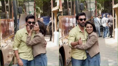 Ramayana Movie Actor Ranbir kapoor Spotted With His Mother Actress neetu Singh Both Danced Video Viral