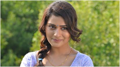 Actress Payal Rajput Breaks Down On Stage Remembering Father During Movie First Time Trailer Launch Event