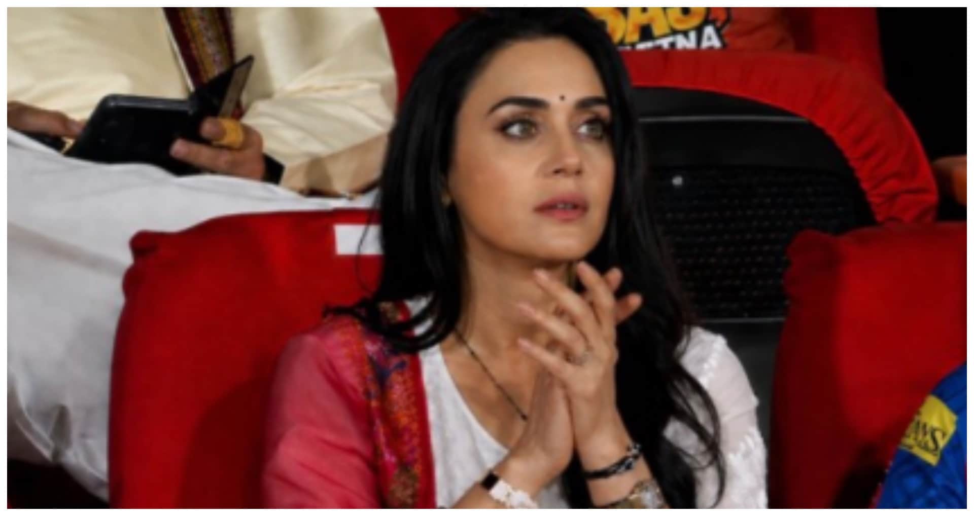 Preity Zinta Steals the Show With Reactions, Cheers Loudly and Blows Flying Kiss in IPL 2026 Match