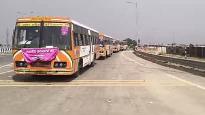 Shahjahanpur People Thrilled by Smooth Ride on Ganga Expressway Reach Hardoi in Just One Hour