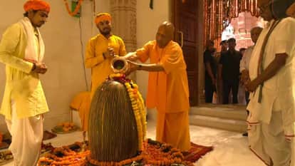 UP CM Yogi to Hoist Flag at Shiva Temple Today Temple Located in the Northeast Corner; 1,000 Guests to Atten