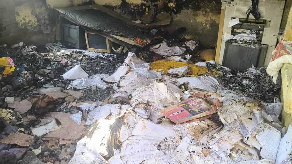 टेंट गोदाम में लगी आग