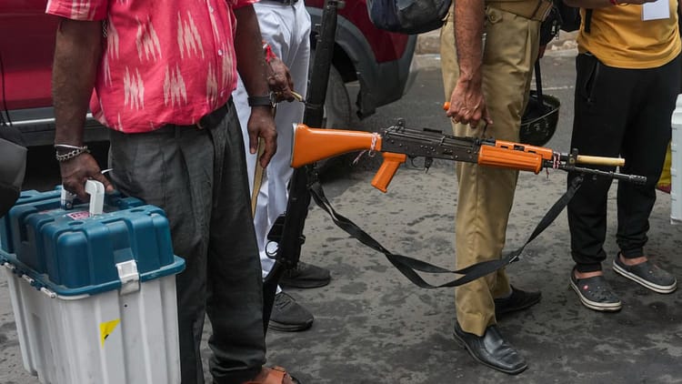 Ground Report: चुप रहने वाला कोलकाता बोल रहा, हुगली सुन रही; आज का सूरज क्या बदलेगा बंगाल का रक्तचरित्र?