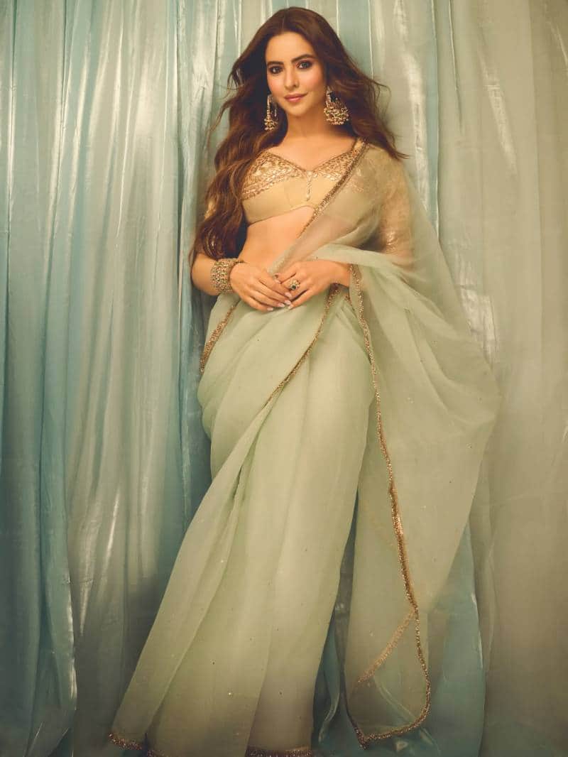 आमना शरीफ