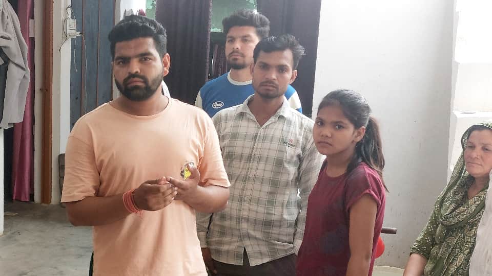 Woman Suicide Just Before 11th Wedding Anniversary Monica Called These People Before suicide in bijnor