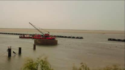 UP Weather update: Pontoon Bridge Snaps in Ballia Due to Rain Five Dead Across Three Districts
