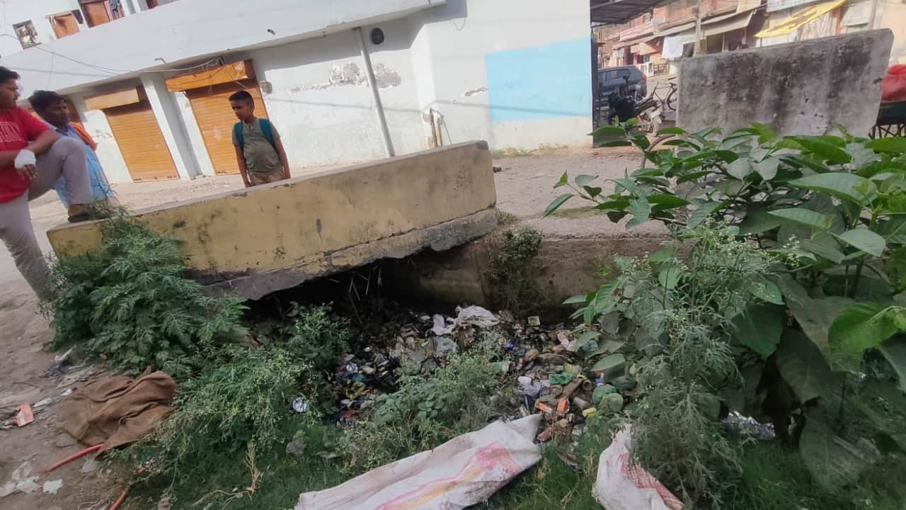 इसी जगह पर हुआ हादसा