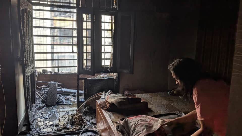 Household belongings reduced to ashes in flats engulfed by fire in Indirapuram of Ghaziabad