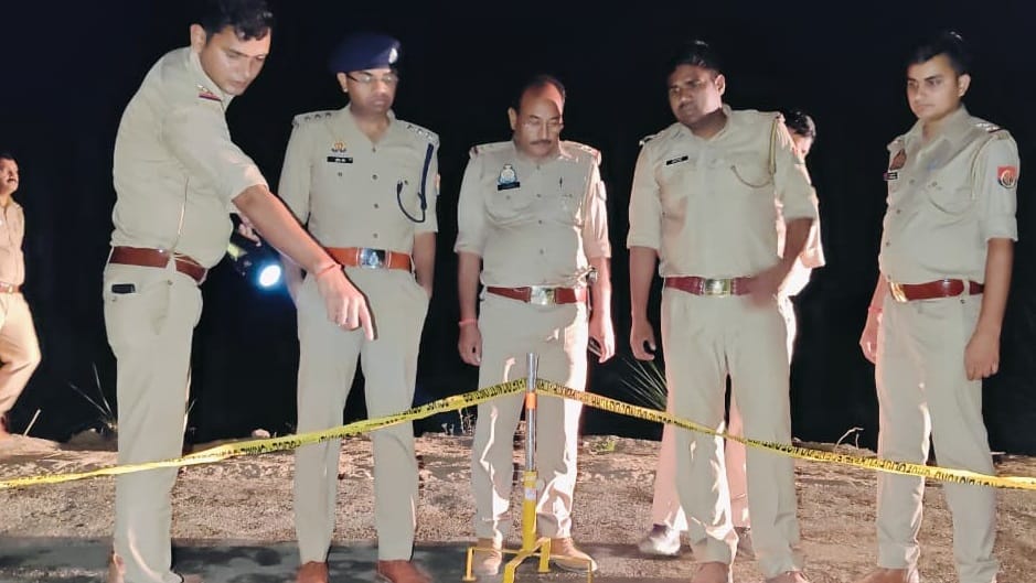 Fatehpur History sheeter carrying 25000 bounty injured in an encounter shot in leg during retaliatory firing