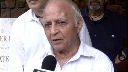 Prayer meet held in memory of veteran actor Bharat Kapoor Avtar Gill recalls their close bond