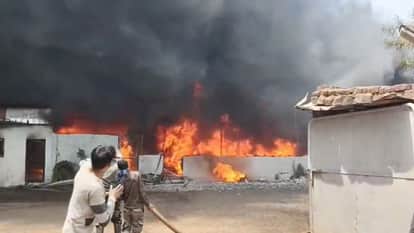 massive fire broke out Kawal Multilayer Plastic Factory in Raipur