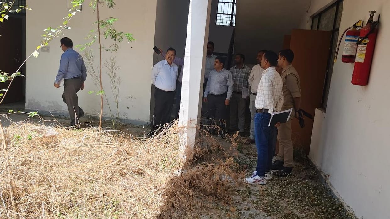 Lalitpur: Defects in hostel construction, inspection reveals the truth