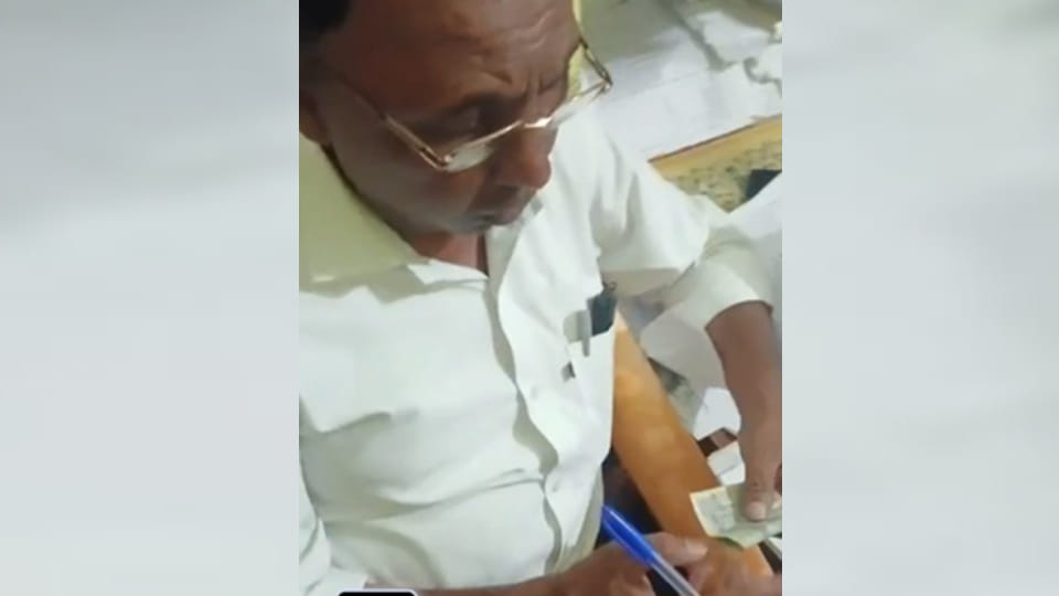 Farrukhabad: Anti-Corruption Team Apprehends Two, Including a Kanungo