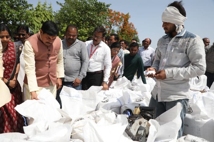 MP News: Wheat procurement date extended to May 23, CM conducts surprise inspection of procurement center, tal