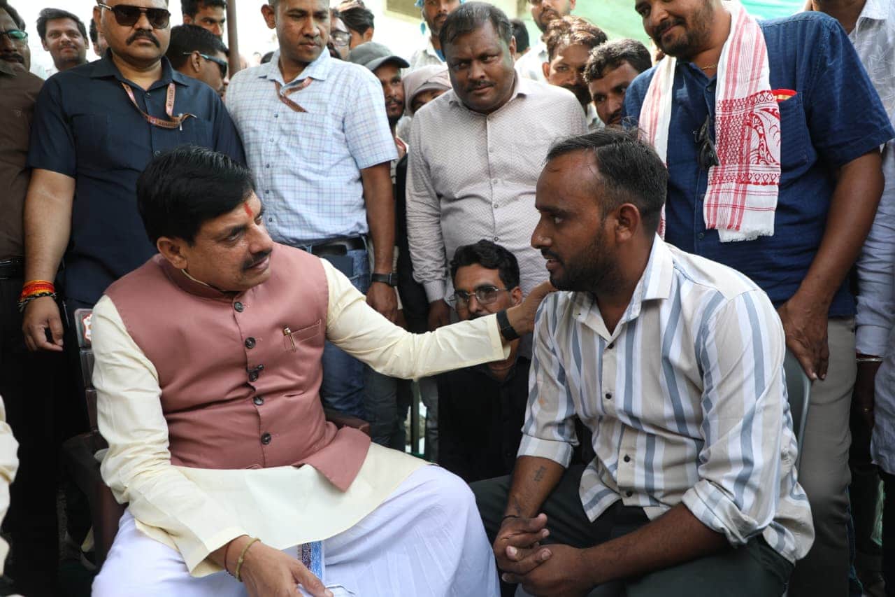 MP News: Wheat procurement date extended to May 23, CM conducts surprise inspection of procurement center, tal